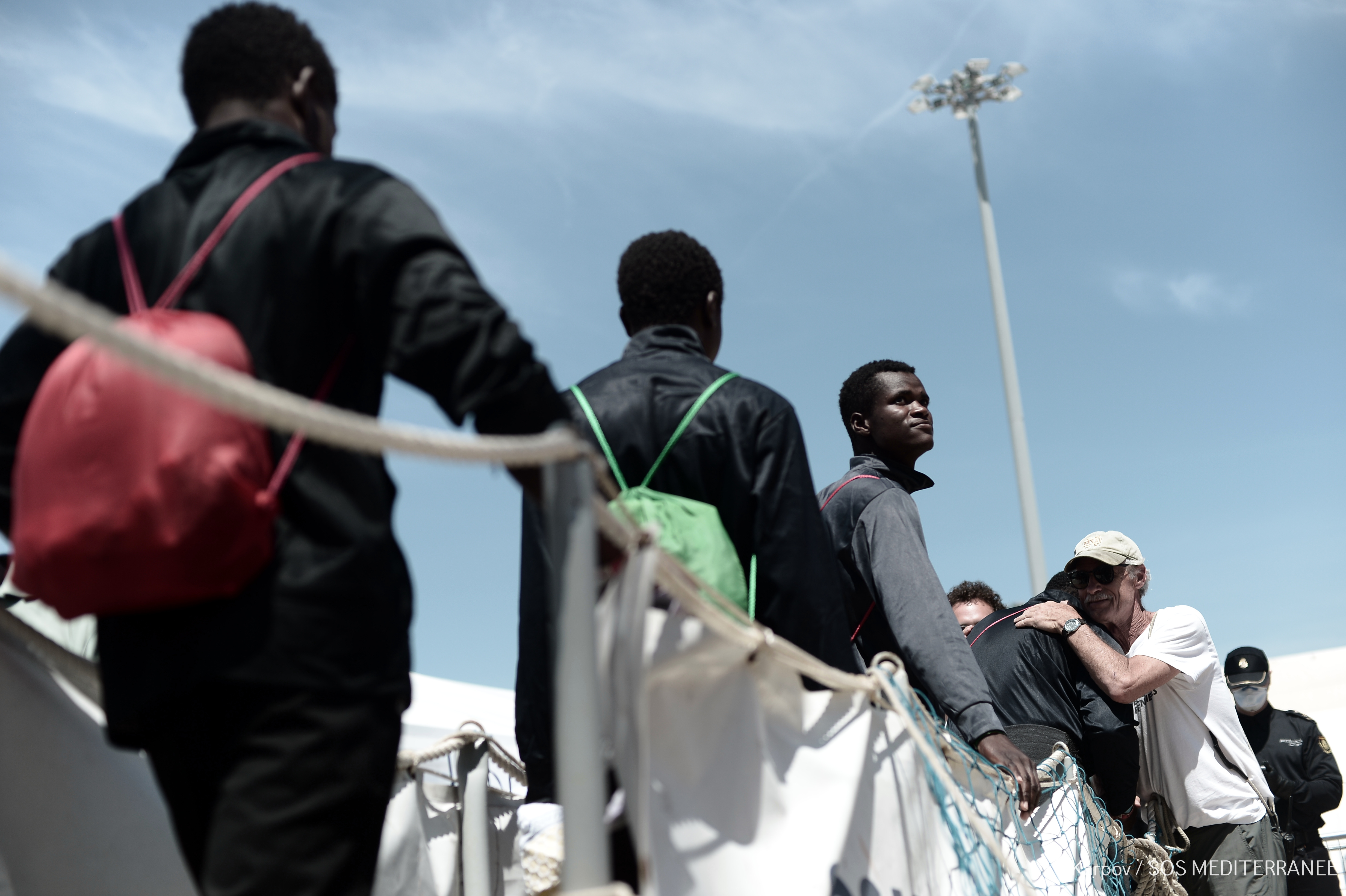Migrants rescued by the Aquarius arrive in the port of Valencia (by MSF/Kenny Karpov)